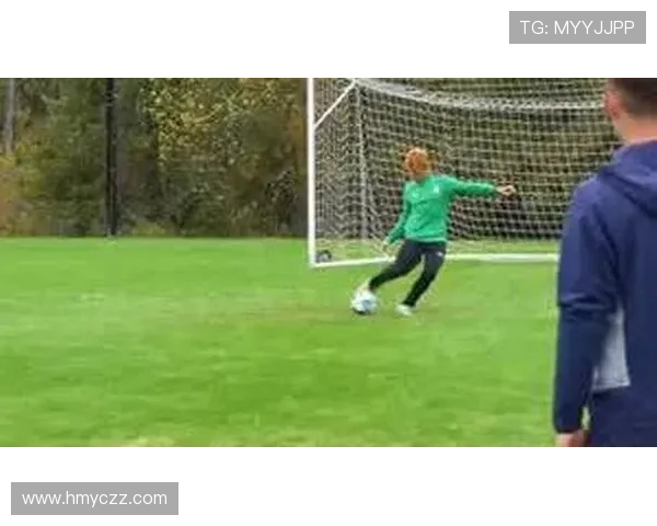 足球明星挑球过人技巧揭秘助你提升球场表现与个人魅力